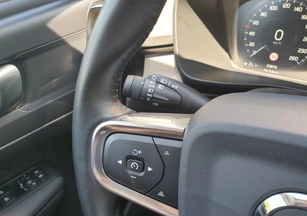 Volvo XC 40 cena 124900 przebieg: 53975, rok produkcji 2019 z Warszawa małe 277